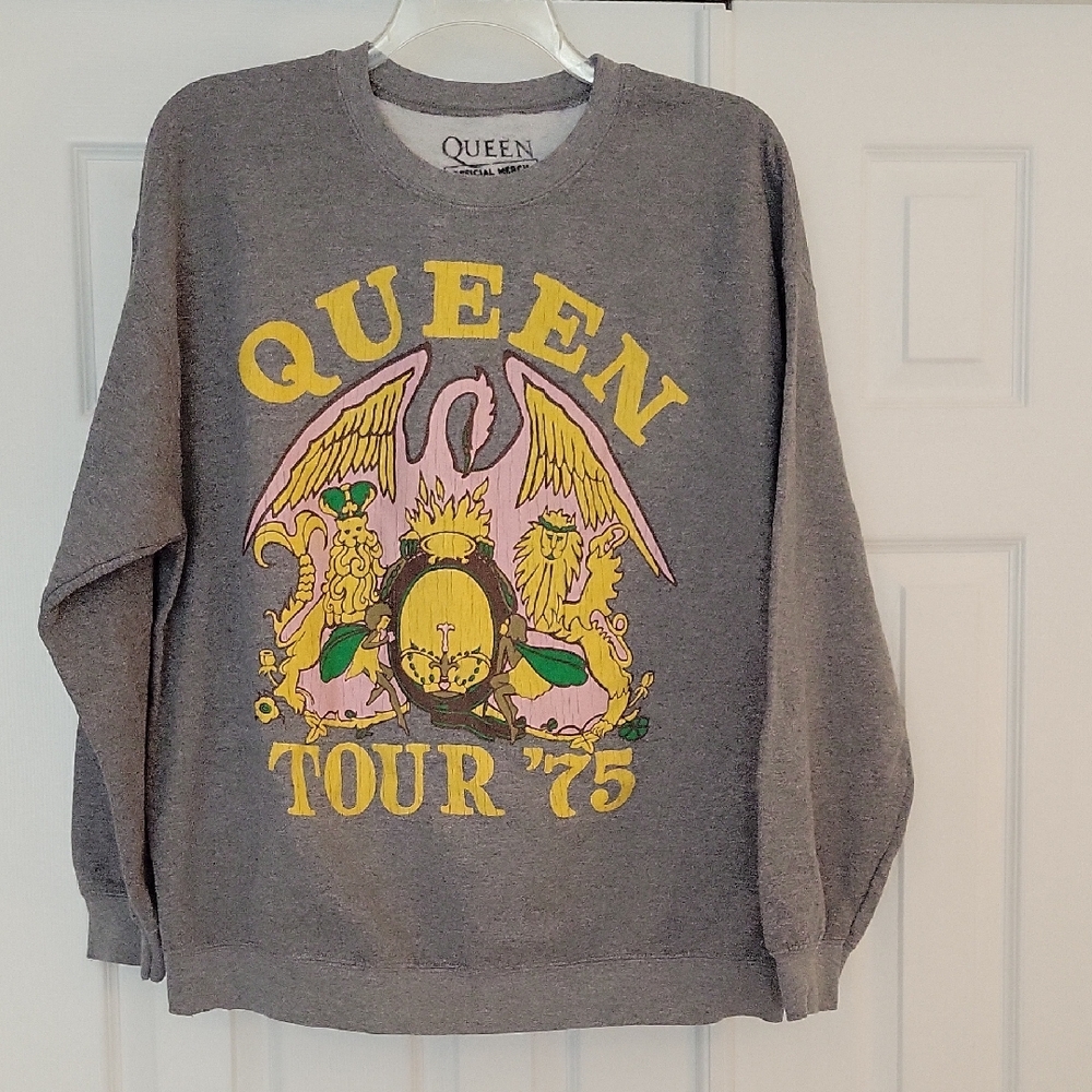 Altar'd State Gray Queen Tour '75 Oversized Sweatshirt